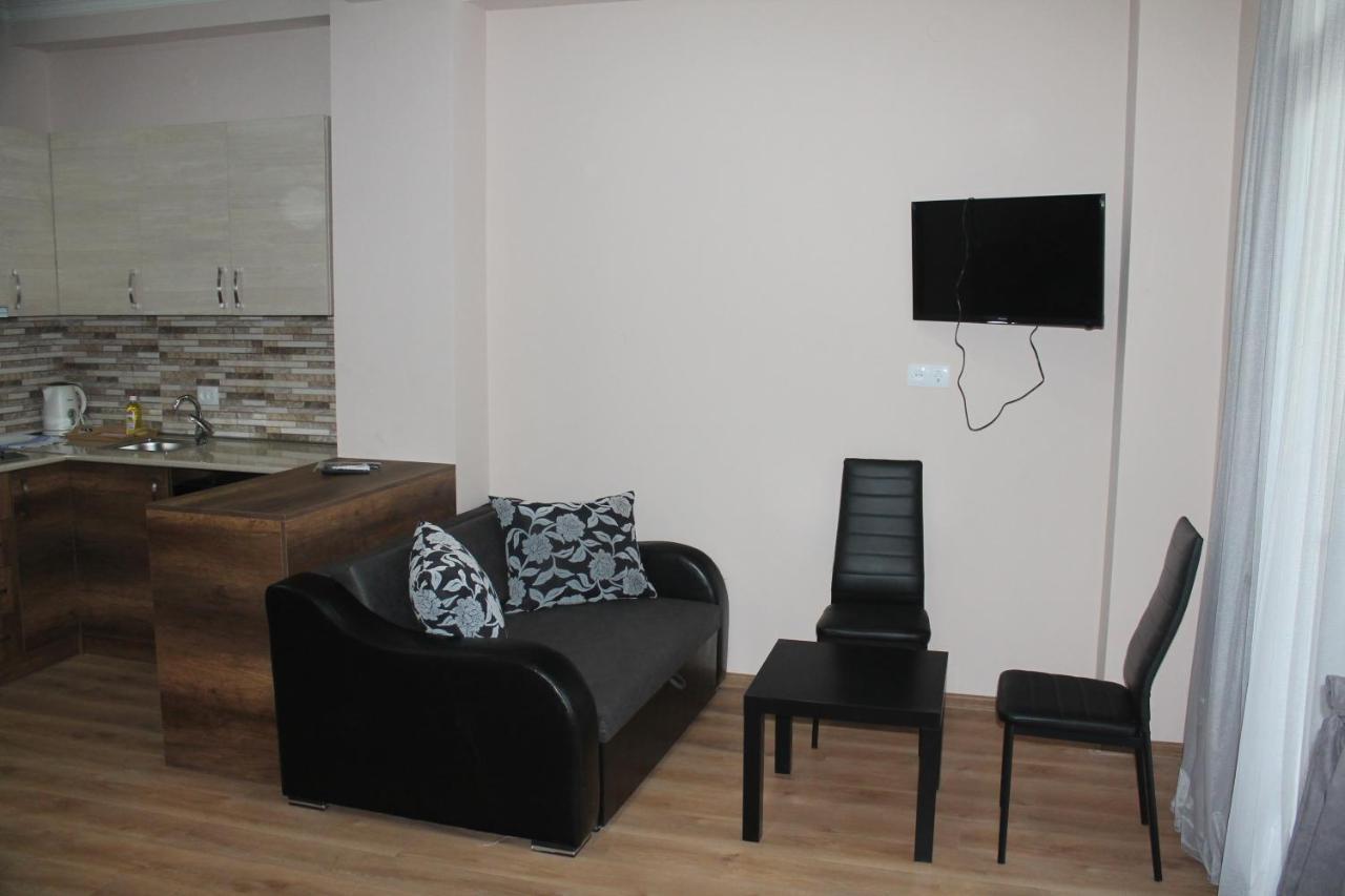 Lali'S Apartment Tbilisi Bagian luar foto