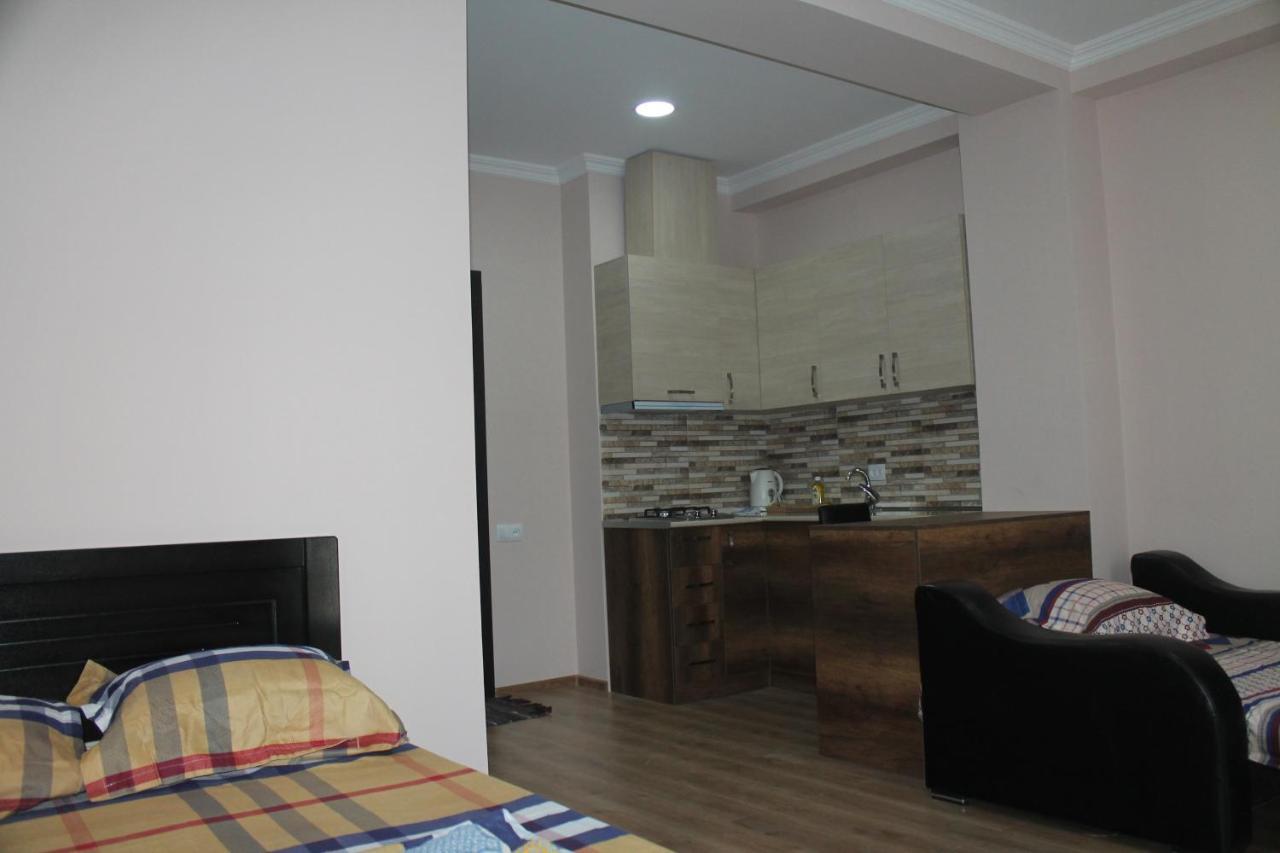 Lali'S Apartment Tbilisi Bagian luar foto