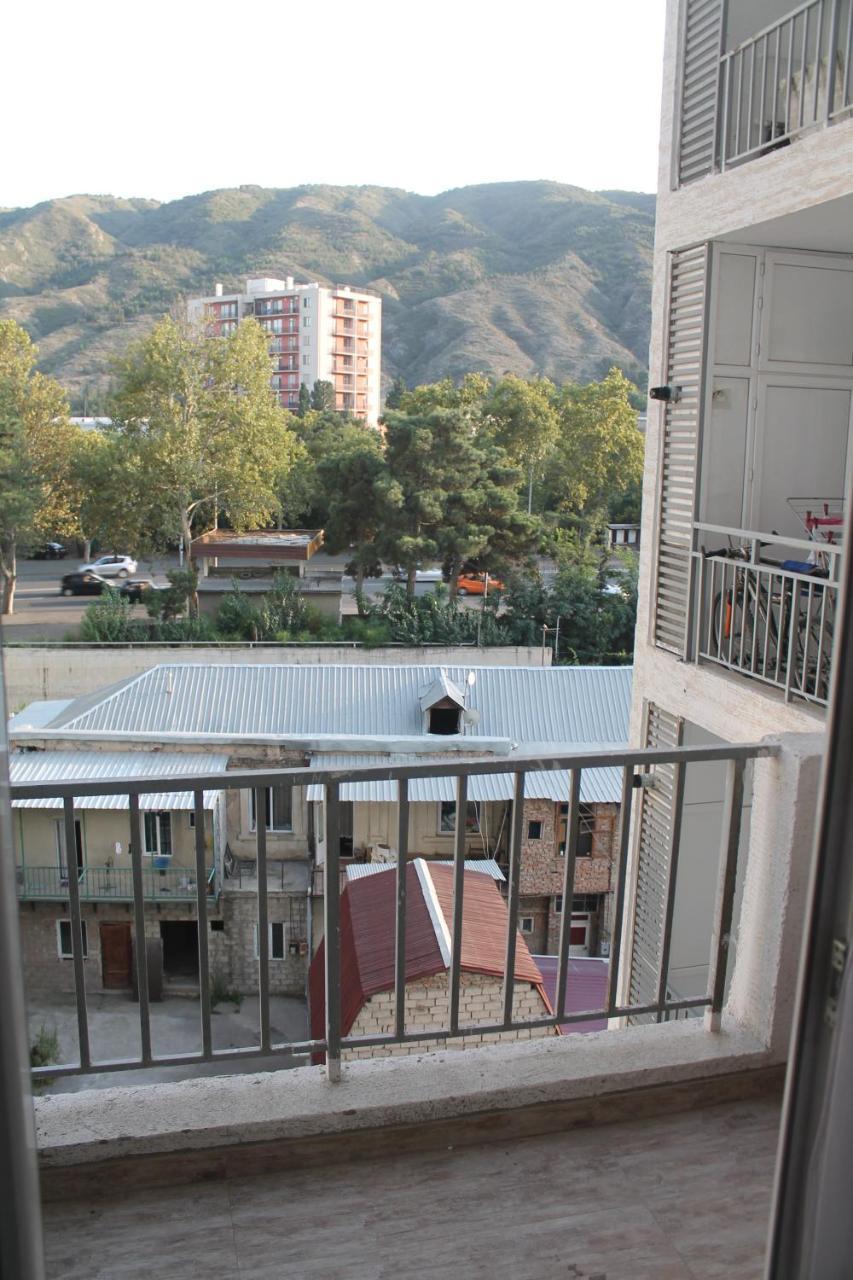 Lali'S Apartment Tbilisi Bagian luar foto